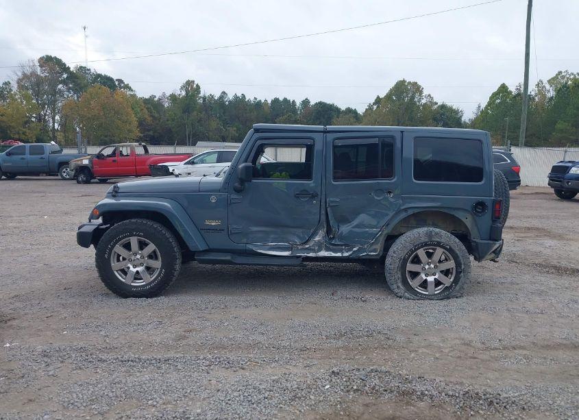 Photo 14 of 2015 Jeep Wrangler UNLIMITED SAHARA (VIN 1C4HJWEG8FL712109)