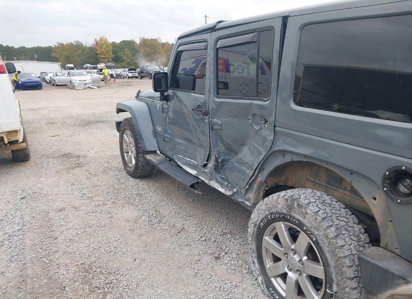 Photo 17 of 2015 Jeep Wrangler UNLIMITED SAHARA (VIN 1C4HJWEG8FL712109)