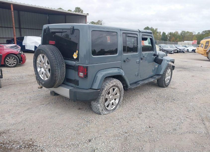 Photo 4 of 2015 Jeep Wrangler UNLIMITED SAHARA (VIN 1C4HJWEG8FL712109)