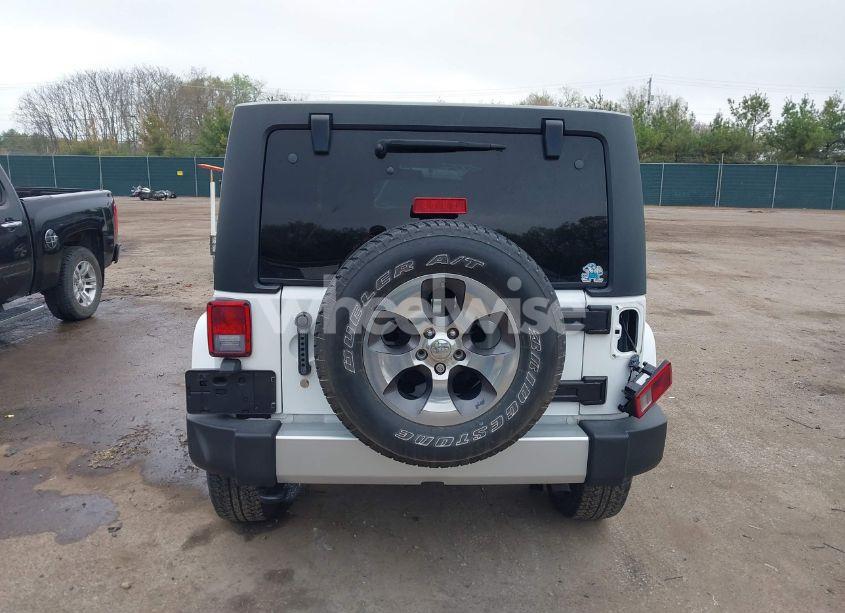 Photo 16 of 2016 Jeep Wrangler UNLIMITED SAHARA (VIN 1C4HJWEG8GL345391)