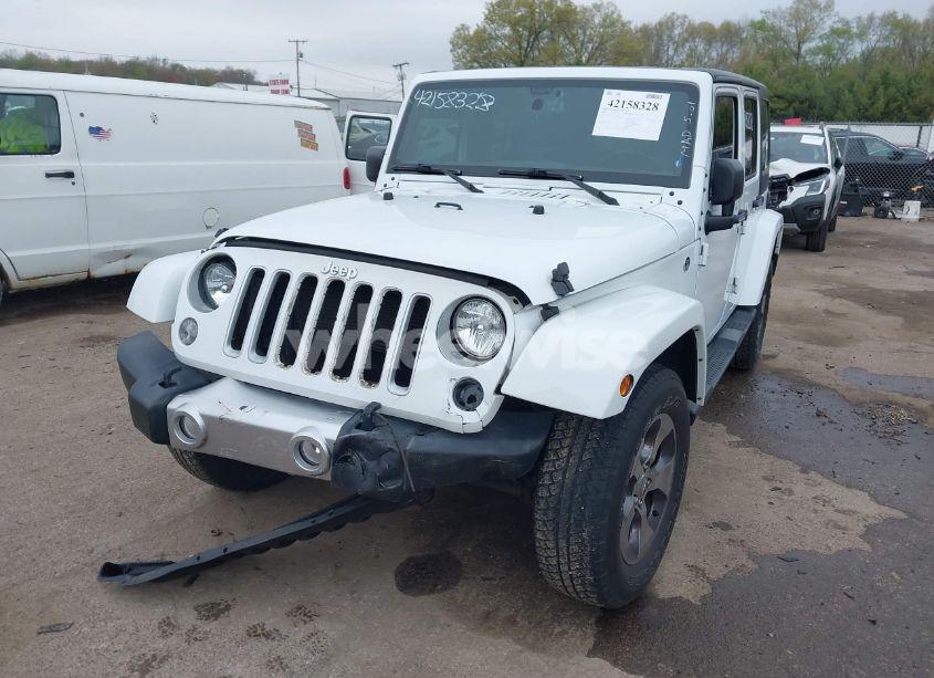 Photo 6 of 2016 Jeep Wrangler UNLIMITED SAHARA (VIN 1C4HJWEG8GL345391)