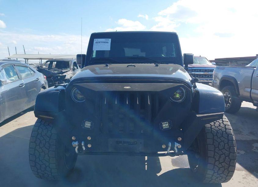 Photo 12 of 2017 Jeep Wrangler UNLIMITED SAHARA 4X4 (VIN 1C4HJWEG8HL572209)