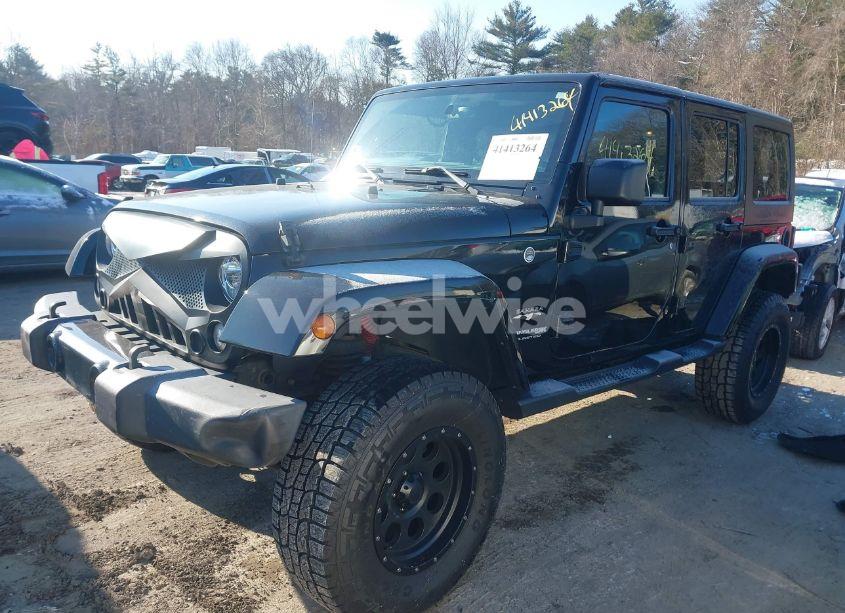 Photo 2 of 2018 Jeep Wrangler JK UNLIMITED SAHARA 4X4 (VIN 1C4HJWEG8JL921293)