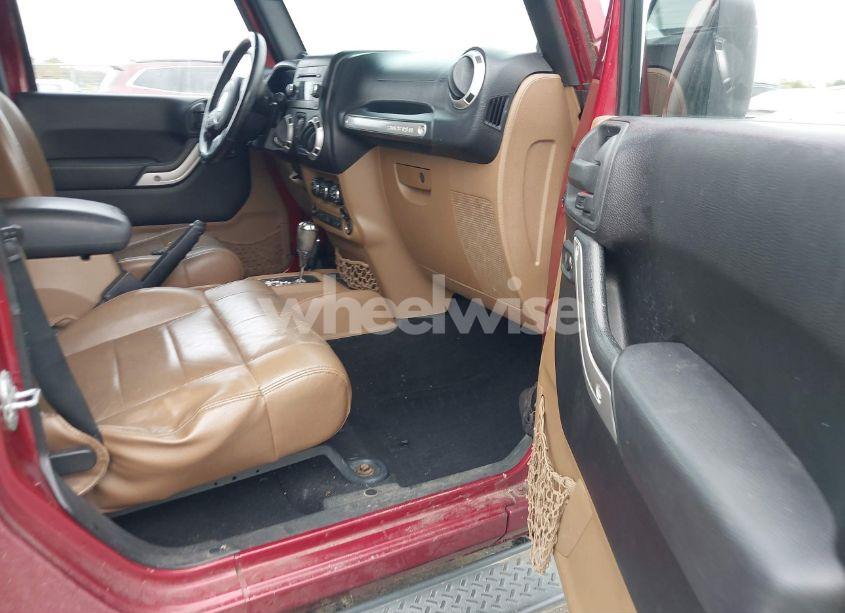 Photo 5 of 2012 Jeep Wrangler UNLIMITED SAHARA (VIN 1C4HJWEG9CL106877)