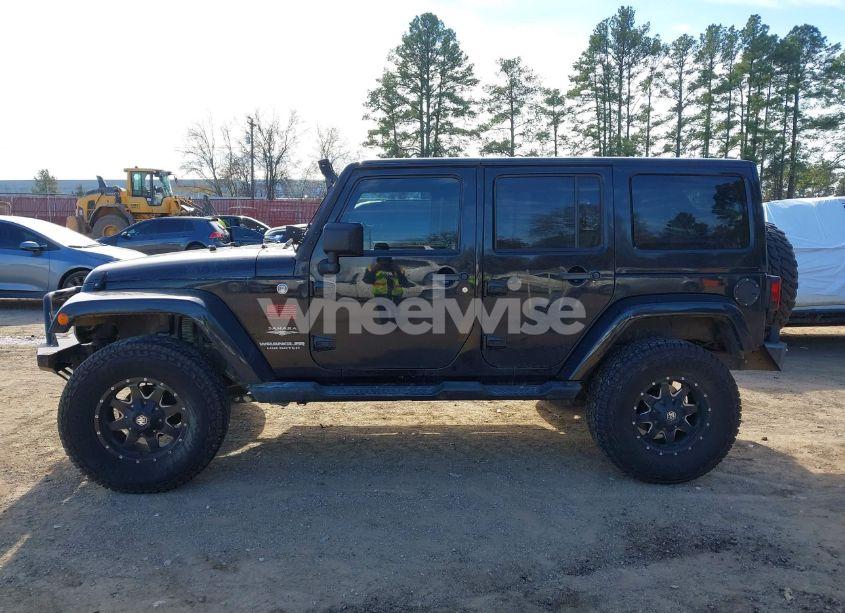 Photo 15 of 2013 Jeep Wrangler UNLIMITED SAHARA (VIN 1C4HJWEG9DL658168)