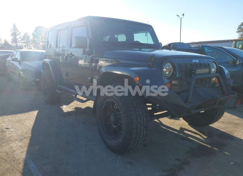 2013 Jeep Wrangler UNLIMITED SAHARA (VIN 1C4HJWEG9DL662964) main photo
