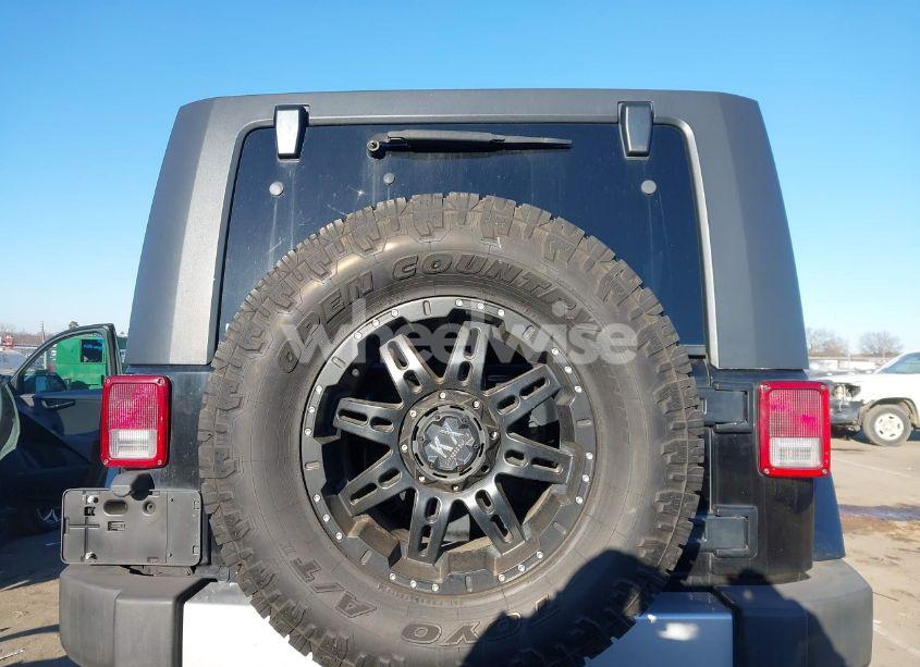Photo 16 of 2013 Jeep Wrangler UNLIMITED SAHARA (VIN 1C4HJWEG9DL662964)