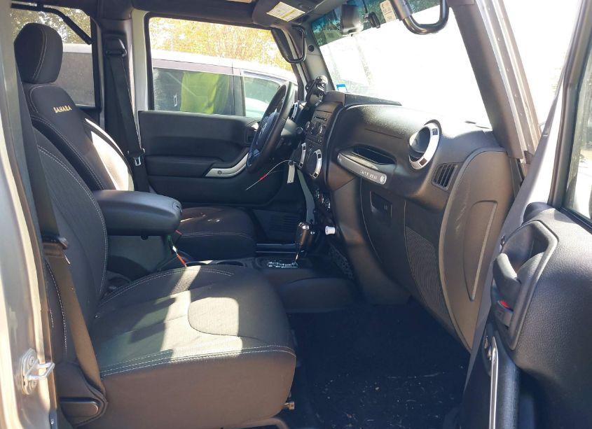 Photo 5 of 2015 Jeep Wrangler UNLIMITED SAHARA (VIN 1C4HJWEG9FL508399)