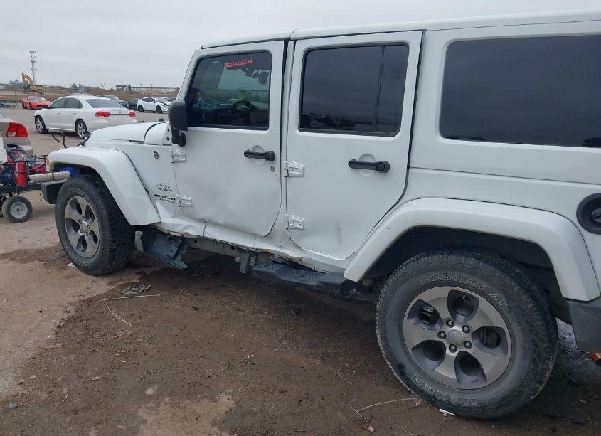 Photo 6 of 2016 Jeep Wrangler UNLIMITED SAHARA (VIN 1C4HJWEGXGL279295)