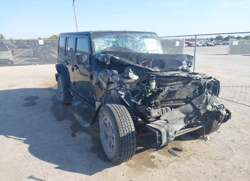 2014 Jeep Wrangler UNLIMITED RUBICON (VIN 1C4HJWFG3EL326145) main photo