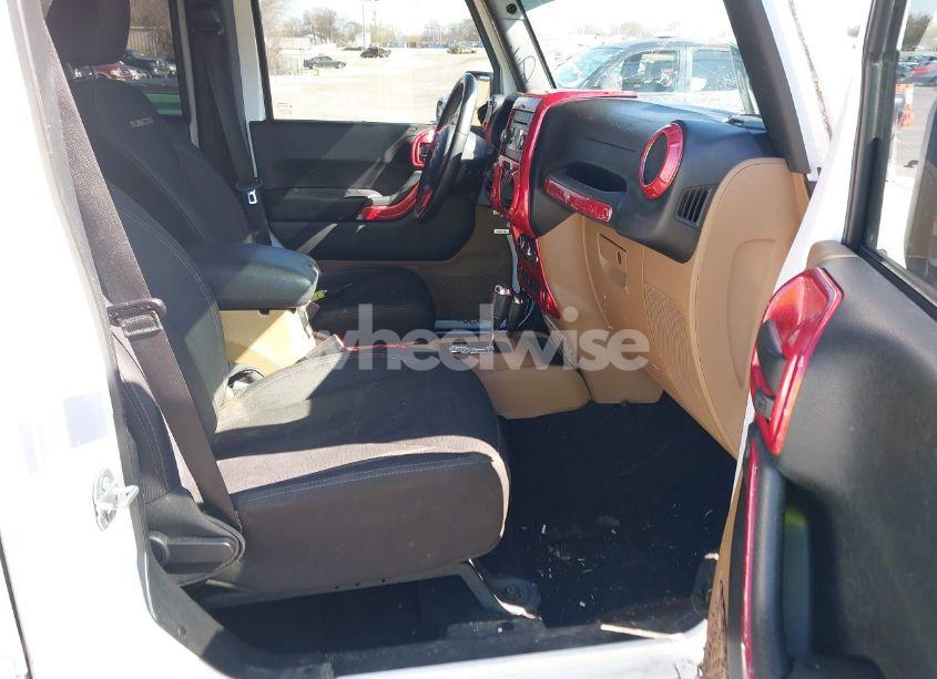 Photo 5 of 2016 Jeep Wrangler UNLIMITED RUBICON (VIN 1C4HJWFG9GL296782)