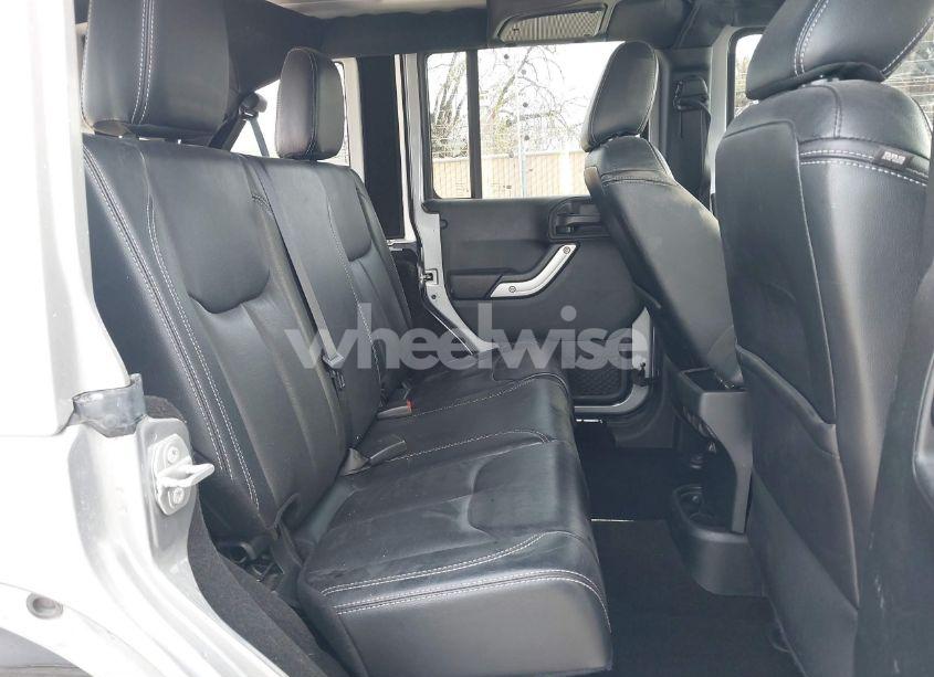 Photo 8 of 2018 Jeep Wrangler JK UNLIMITED RUBICON 4X4 (VIN 1C4HJWFG9JL840446)