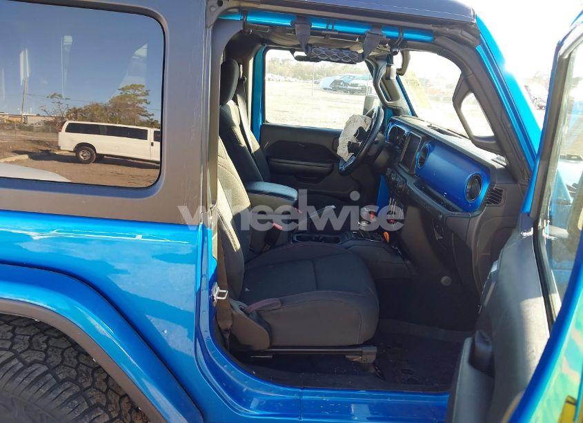 Photo 5 of 2022 Jeep Wrangler RUBICON 4X4 (VIN 1C4HJXCNXNW166059)