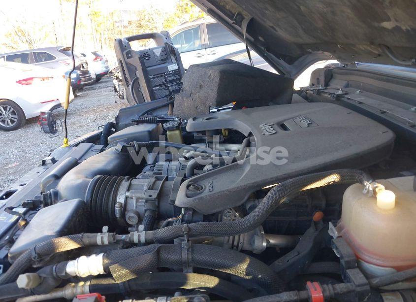 Photo 10 of 2018 Jeep Wrangler UNLIMITED SPORT 4X4 (VIN 1C4HJXDG0JW158935)