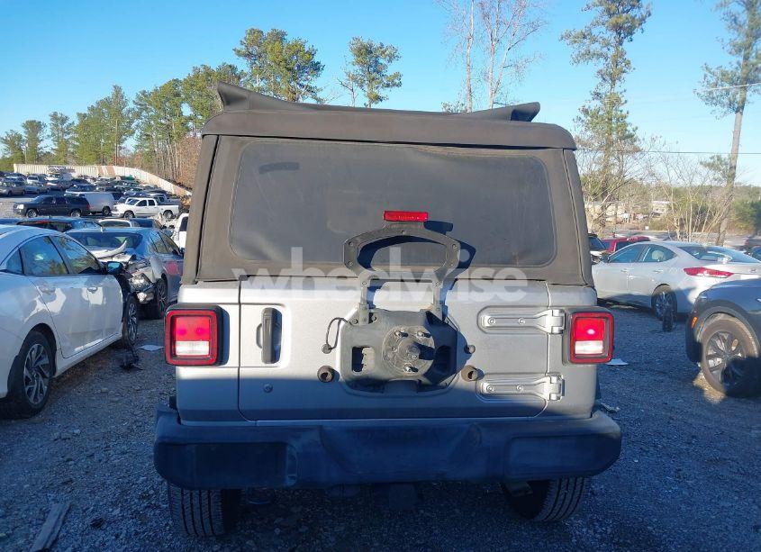 Photo 16 of 2018 Jeep Wrangler UNLIMITED SPORT 4X4 (VIN 1C4HJXDG0JW158935)