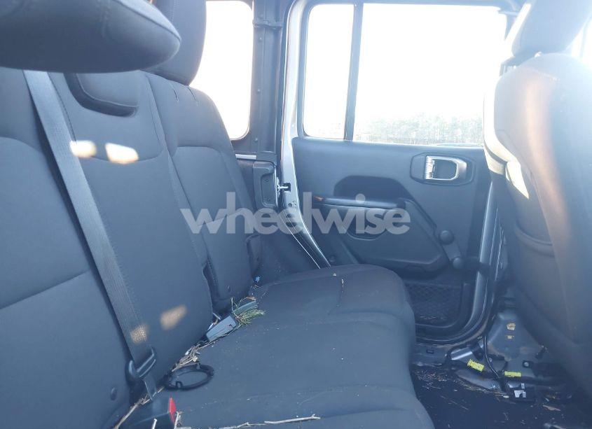 Photo 8 of 2018 Jeep Wrangler UNLIMITED SPORT 4X4 (VIN 1C4HJXDG0JW158935)