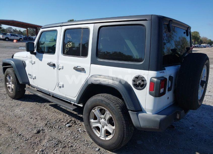 Photo 3 of 2018 Jeep Wrangler UNLIMITED SPORT S 4X4 (VIN 1C4HJXDG0JW177579)