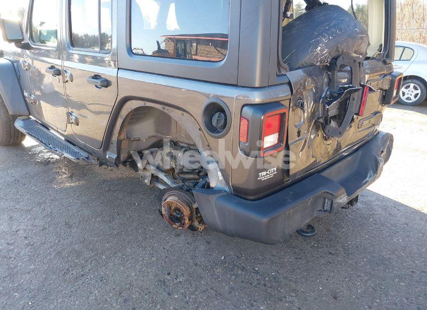 Photo 6 of 2018 Jeep Wrangler UNLIMITED SPORT S 4X4 (VIN 1C4HJXDG0JW280355)