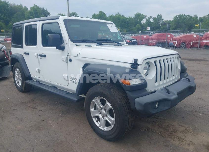 2018 Jeep Wrangler UNLIMITED SPORT S 4X4 (VIN 1C4HJXDG0JW324211) main photo
