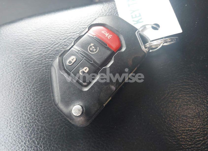 Photo 11 of 2018 Jeep Wrangler UNLIMITED SPORT S 4X4 (VIN 1C4HJXDG0JW324211)