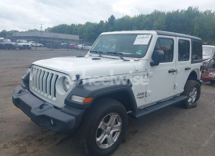 Photo 2 of 2018 Jeep Wrangler UNLIMITED SPORT S 4X4 (VIN 1C4HJXDG0JW324211)