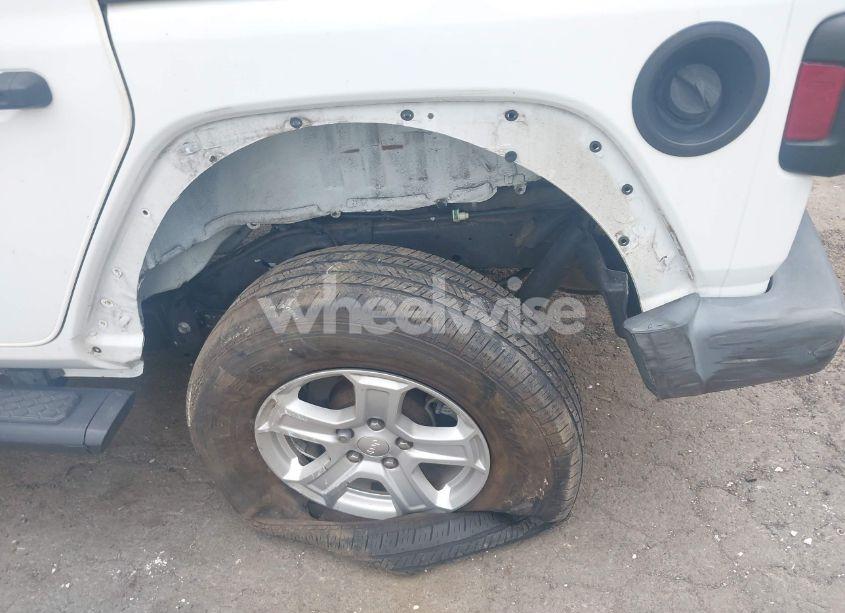 Photo 6 of 2018 Jeep Wrangler UNLIMITED SPORT S 4X4 (VIN 1C4HJXDG0JW324211)