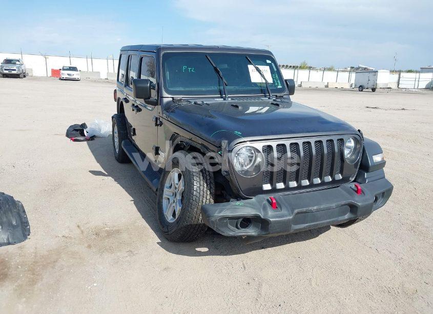 2019 Jeep Wrangler UNLIMITED SPORT S 4X4 (VIN 1C4HJXDG0KW541940) main photo