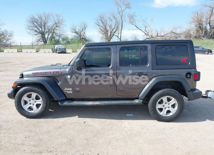 Photo 15 of 2019 Jeep Wrangler UNLIMITED SPORT S 4X4 (VIN 1C4HJXDG0KW541940)