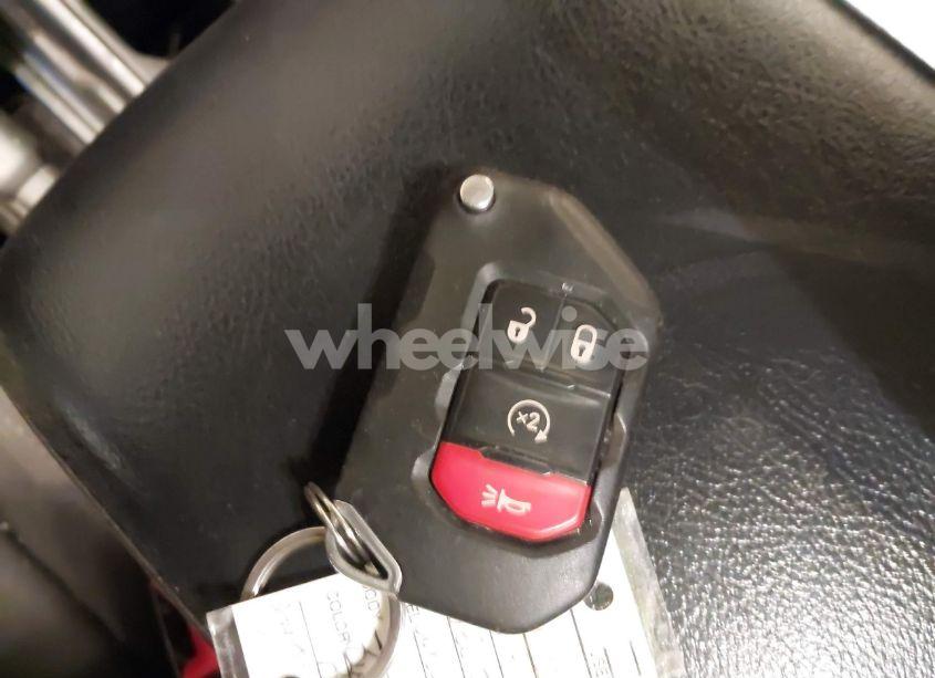 Photo 11 of 2019 Jeep Wrangler UNLIMITED SPORT S 4X4 (VIN 1C4HJXDG0KW617379)