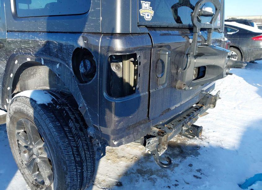 Photo 6 of 2020 Jeep Wrangler UNLIMITED SPORT ALTITUDE 4X4 (VIN 1C4HJXDG0LW328522)