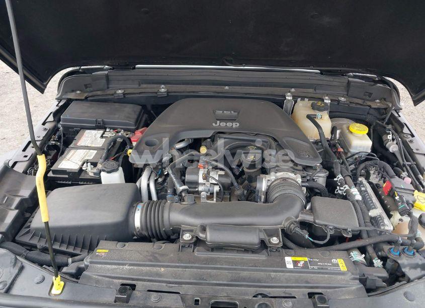 Photo 10 of 2021 Jeep Wrangler UNLIMITED SPORT S 4X4 (VIN 1C4HJXDG0MW572866)