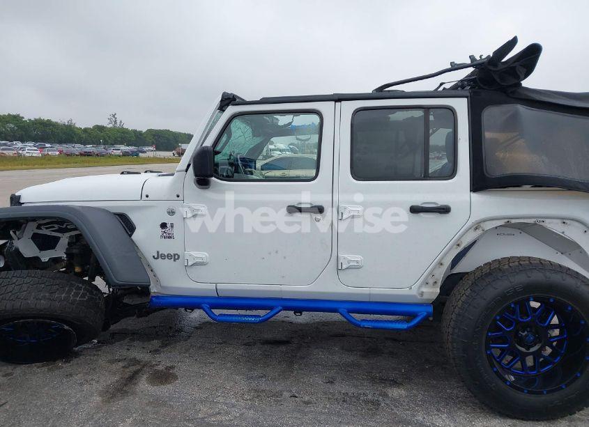 Photo 15 of 2018 Jeep Wrangler UNLIMITED SPORT S 4X4 (VIN 1C4HJXDG1JW157857)