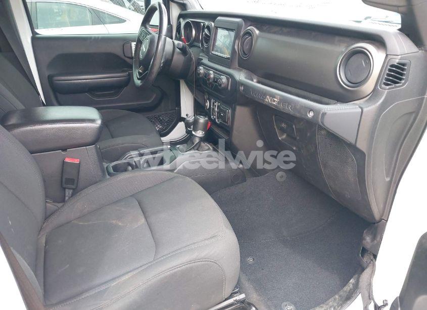 Photo 5 of 2019 Jeep Wrangler UNLIMITED SPORT S 4X4 (VIN 1C4HJXDG1KW528291)