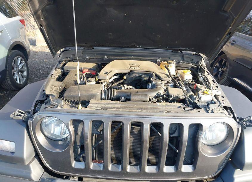 Photo 10 of 2019 Jeep Wrangler UNLIMITED SPORT S 4X4 (VIN 1C4HJXDG1KW583646)