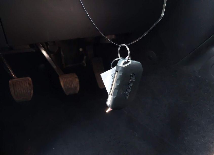 Photo 11 of 2019 Jeep Wrangler UNLIMITED SPORT S 4X4 (VIN 1C4HJXDG1KW583646)