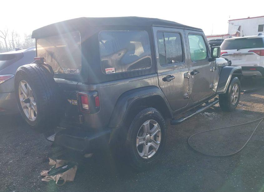 Photo 4 of 2019 Jeep Wrangler UNLIMITED SPORT S 4X4 (VIN 1C4HJXDG1KW583646)