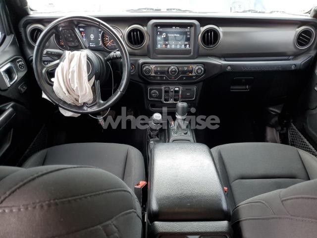 Photo 2 of 2019 JEEP WRANGLER UNLIMITED SPORT (VIN 1C4HJXDG1KW676361)