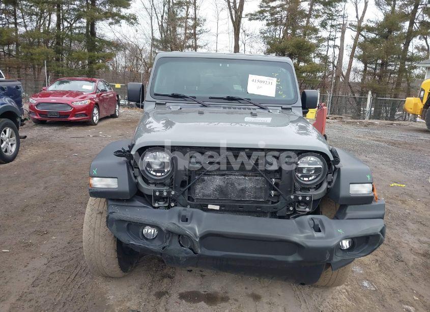 Photo 13 of 2021 Jeep Wrangler UNLIMITED SPORT ALTITUDE 4X4 (VIN 1C4HJXDG1MW603784)