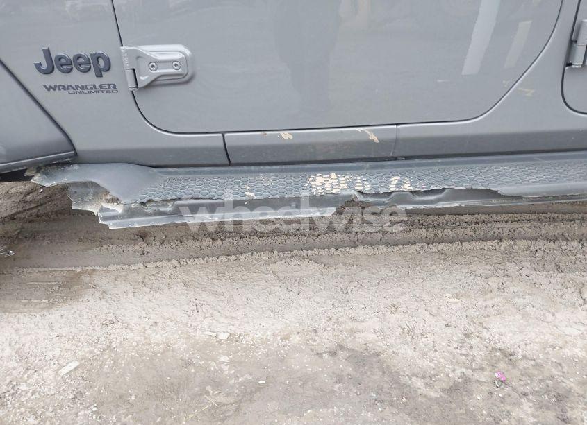 Photo 21 of 2021 Jeep Wrangler UNLIMITED SPORT ALTITUDE 4X4 (VIN 1C4HJXDG1MW603784)