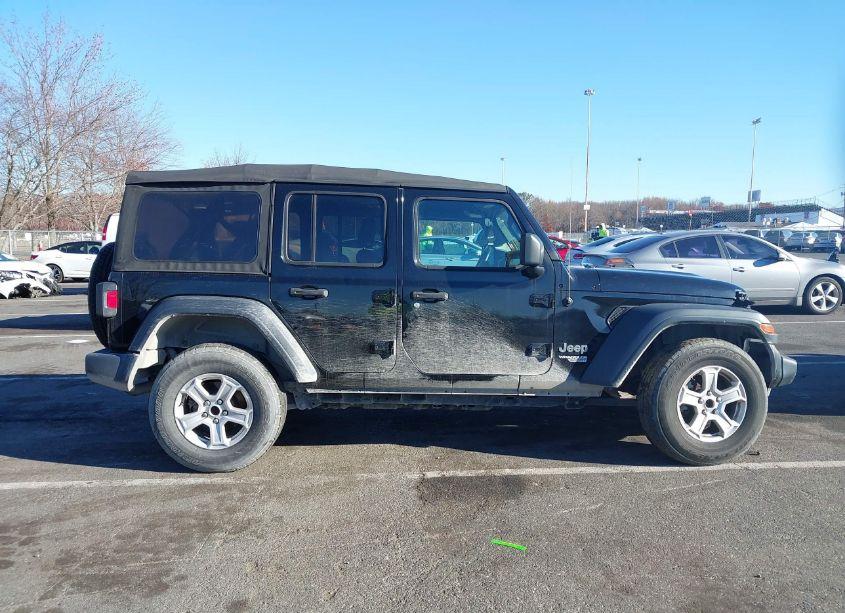 Photo 13 of 2018 Jeep Wrangler UNLIMITED SPORT S 4X4 (VIN 1C4HJXDG2JW152165)