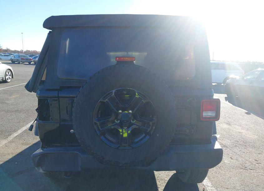 Photo 16 of 2018 Jeep Wrangler UNLIMITED SPORT S 4X4 (VIN 1C4HJXDG2JW152165)