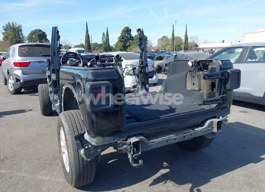 Photo 3 of 2018 Jeep Wrangler UNLIMITED SPORT S 4X4 (VIN 1C4HJXDG2JW181889)