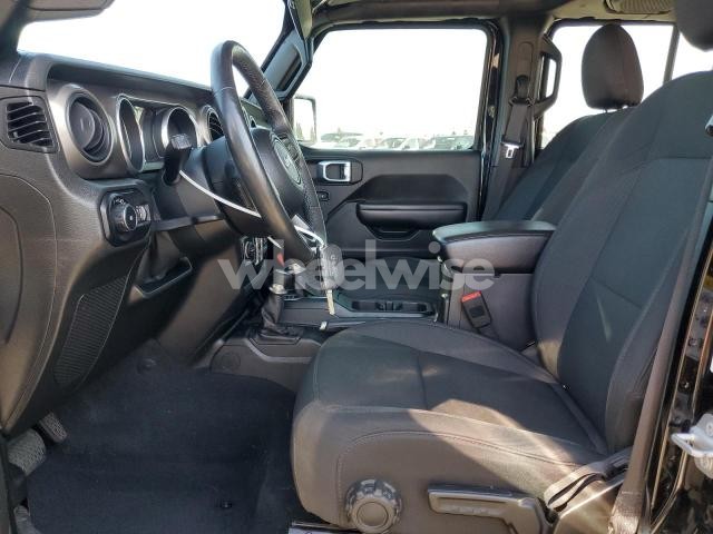 Photo 4 of 2018 JEEP WRANGLER UNLIMITED SPORT (VIN 1C4HJXDG2JW182458)