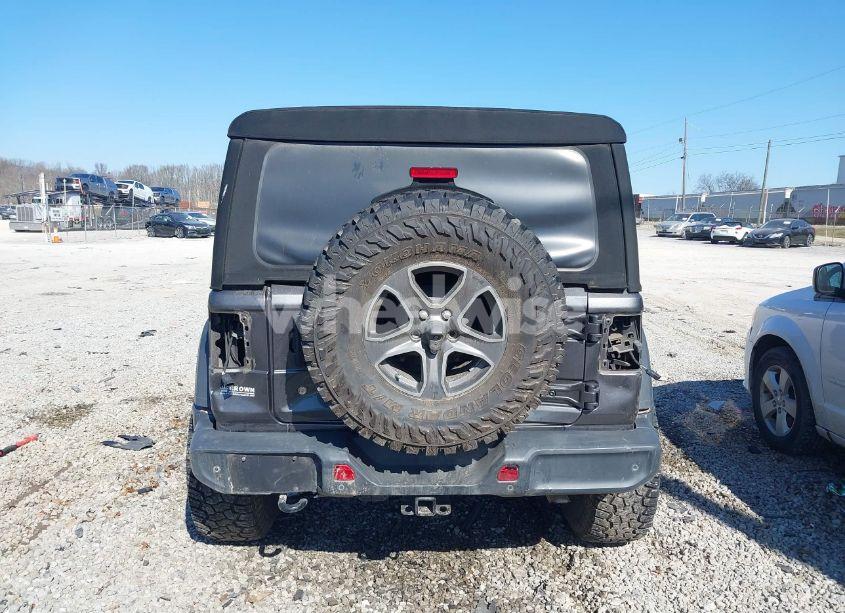 Photo 16 of 2018 Jeep Wrangler UNLIMITED SPORT S 4X4 (VIN 1C4HJXDG2JW183402)