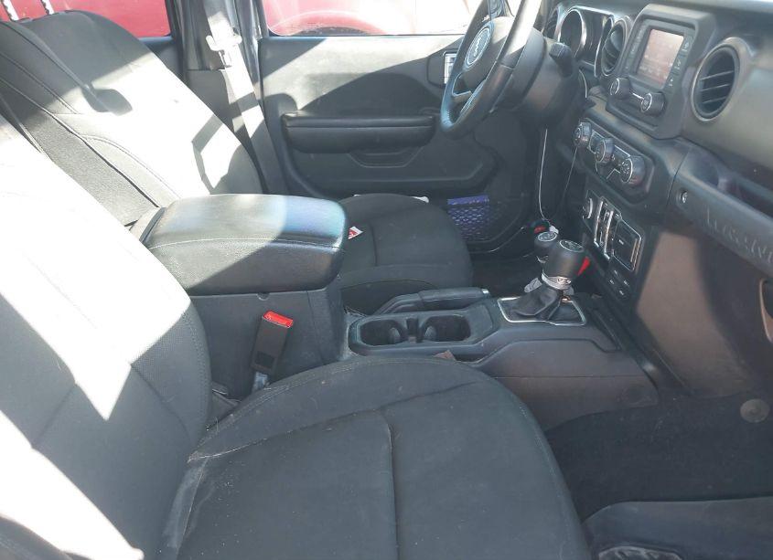 Photo 5 of 2018 Jeep Wrangler UNLIMITED SPORT S 4X4 (VIN 1C4HJXDG2JW208881)