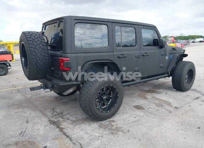 Photo 4 of 2018 Jeep Wrangler UNLIMITED SPORT S 4X4 (VIN 1C4HJXDG2JW228483)