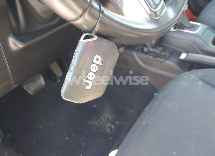 Photo 11 of 2018 Jeep Wrangler UNLIMITED SPORT S 4X4 (VIN 1C4HJXDG2JW300220)