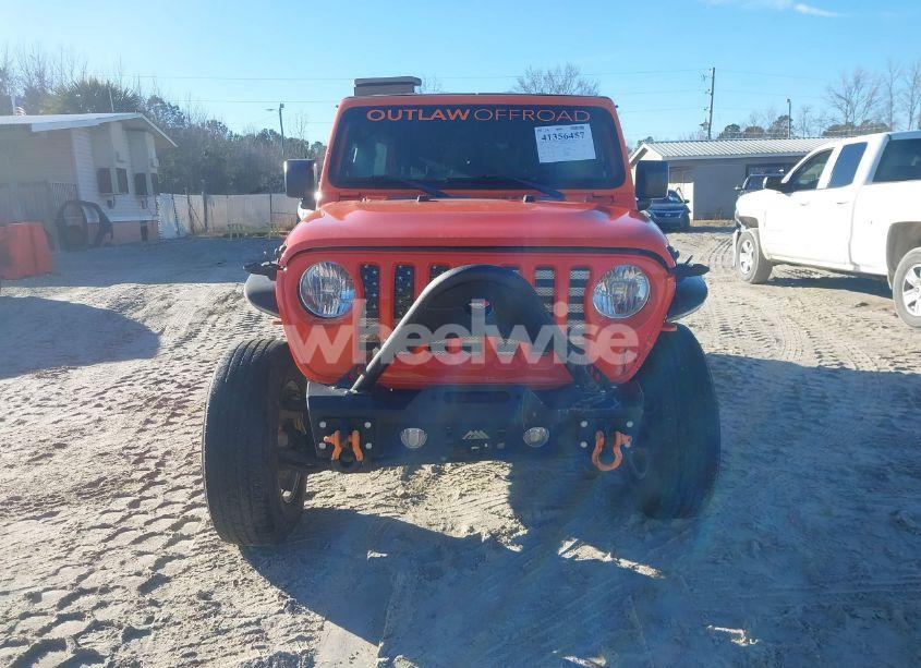 Photo 6 of 2018 Jeep Wrangler UNLIMITED SPORT S 4X4 (VIN 1C4HJXDG2JW300220)