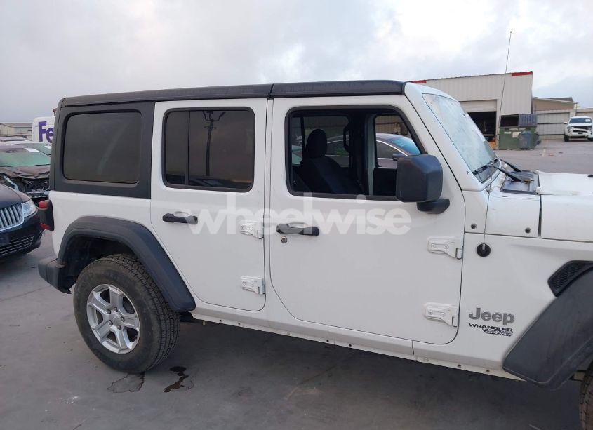 Photo 13 of 2019 Jeep Wrangler UNLIMITED SPORT S 4X4 (VIN 1C4HJXDG2KW500662)