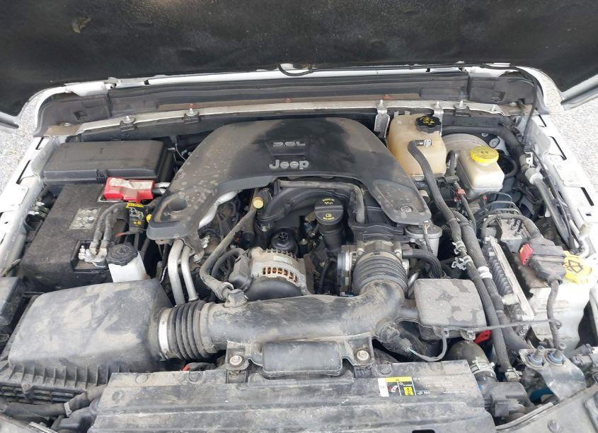 Photo 10 of 2019 Jeep Wrangler UNLIMITED SPORT 4X4 (VIN 1C4HJXDG2KW613382)